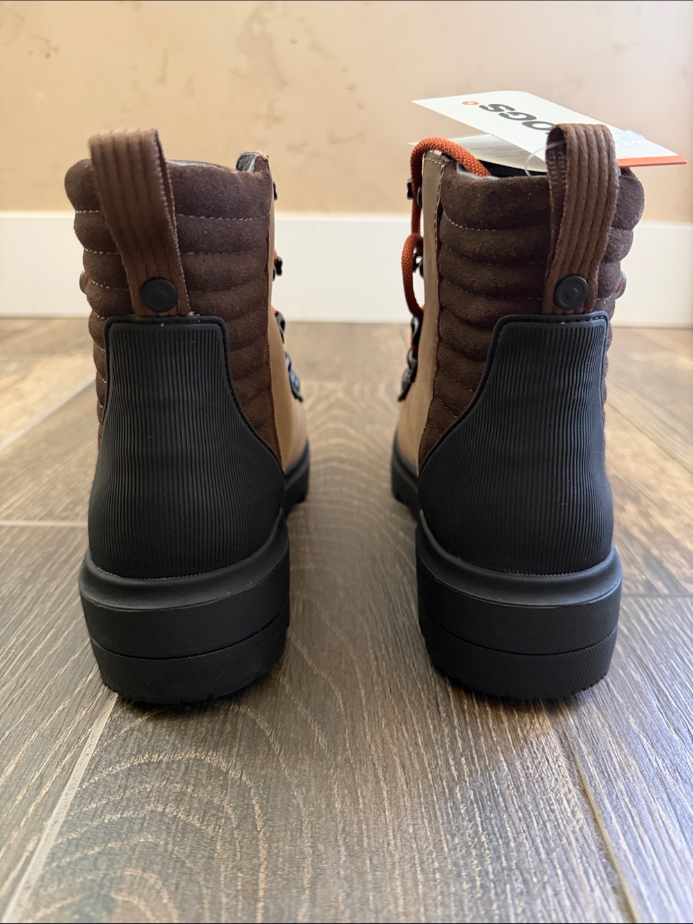 BOGS Women’s Holly Brown Leather Waterproof Lace Boot—7 - Picture 11 of 13